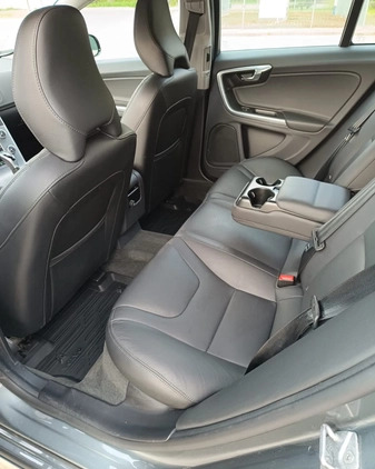 Volvo S60 cena 65900 przebieg: 95000, rok produkcji 2017 z Łomianki małe 191